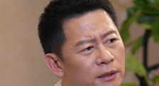 gay偷拍男浴室spy裸